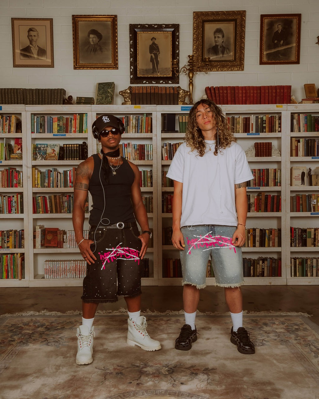 Prospera Pink "Graffiti" Jorts