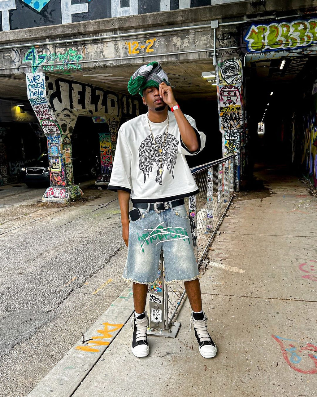 Prospera "Graffiti Green" Jorts