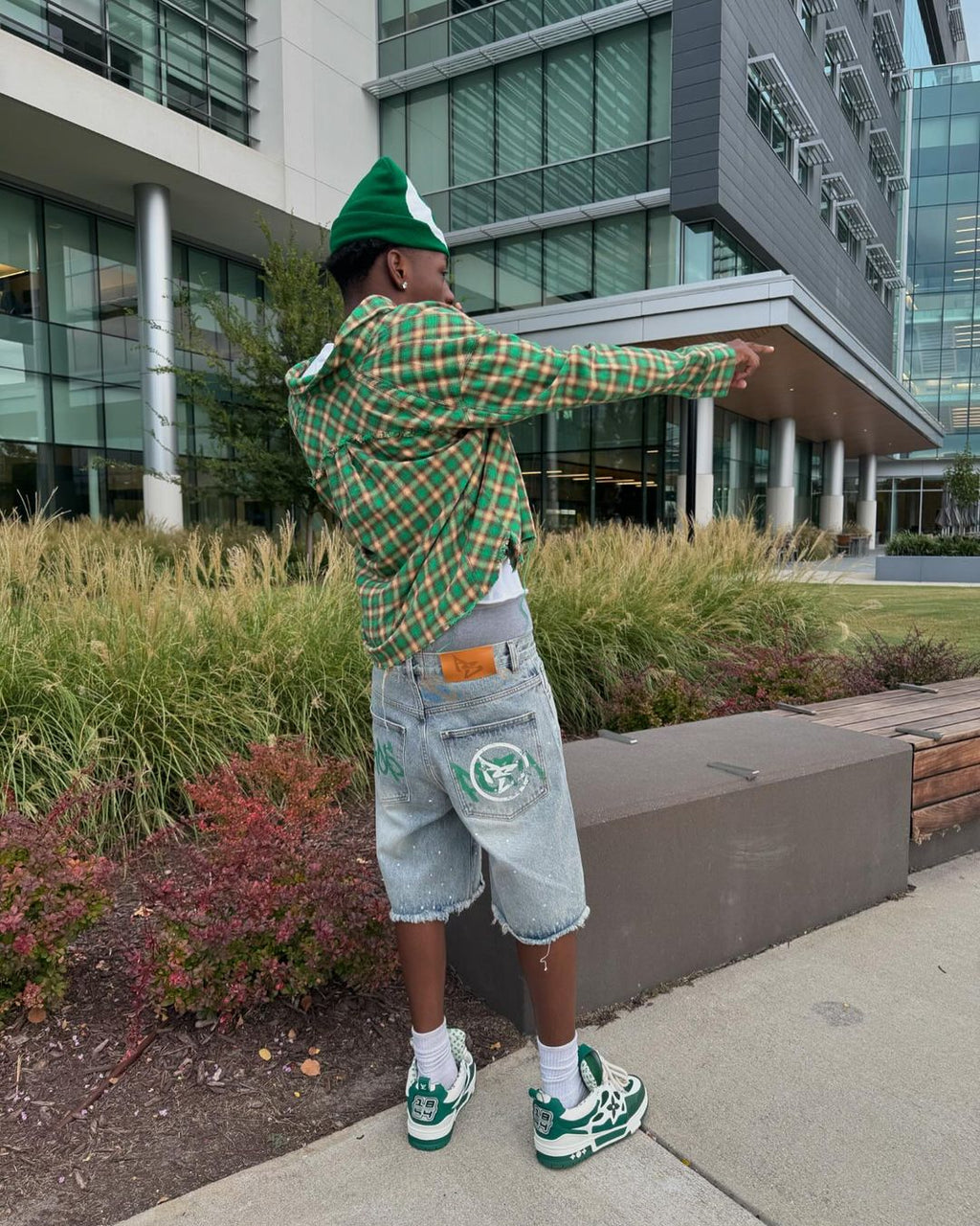 Prospera "Graffiti Green" Jorts